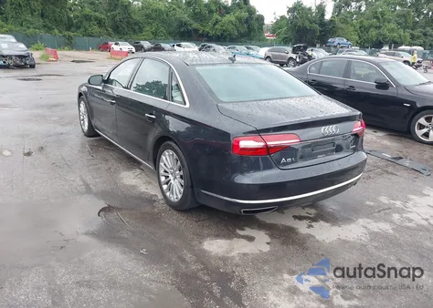 2015 Audi A8 L 3.0T z USA, uszkodzony, nr VIN WAU3GAFDXFN014702